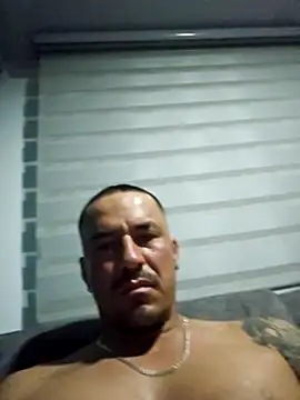 Iuver online show from January 2026 01:30:01 AM