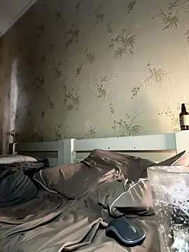 Naughtbaby 2025 online show from September 2025 03:12:02 PM