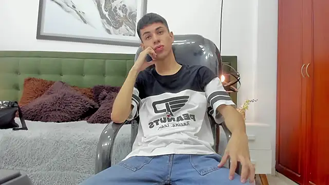 Johann sex online show from February 2026 04:22:02 PM