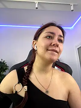 AshleySkott  online show from September 2025 08:05:02 AM