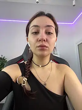 AshleySkott  online show from October 2025 08:33:01 AM