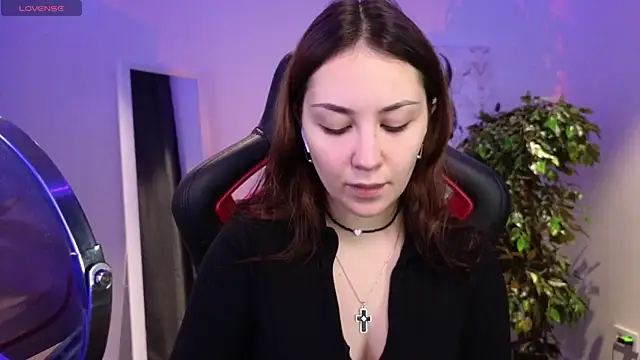 AshleySkott  online show from December 2025 08:42:02 AM