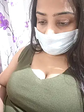 COZY ROZI online show from November 2025 04:42:02 PM