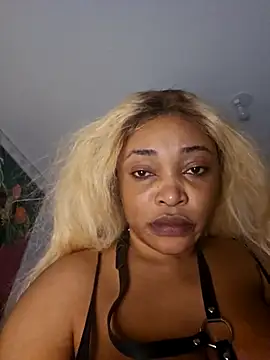 Snapshot of Louna45dv chatting on February 2025 08:33:02 PM Louna45dv online show from February 2025 08:33:02 PM