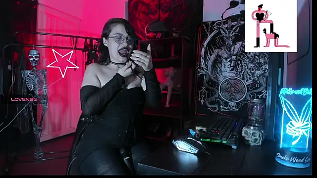 OnyxDiosaGotica online show from November 2025 12:49:02 AM