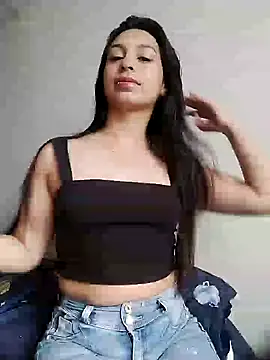 Snapshot of Nat_XxX chatting on February 2025 08:18:01 PM Nat XxX online show from February 2025 08:18:01 PM