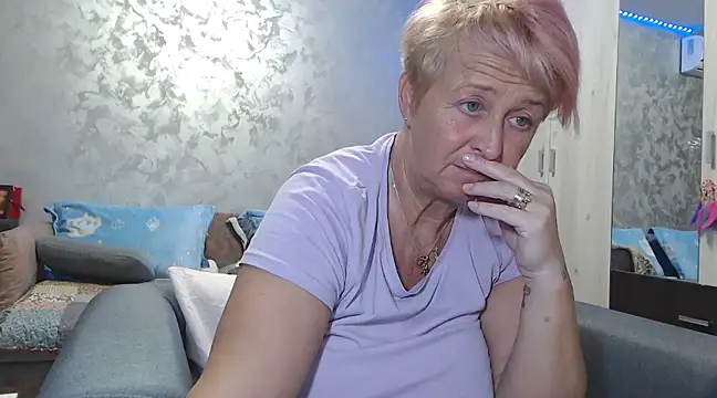 RosesandLillies online show from January 2025 06:31:01 PM