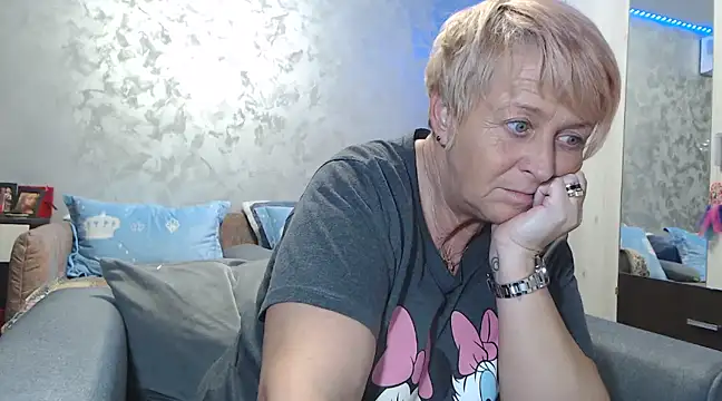 RosesandLillies online show from January 2025 05:44:01 PM