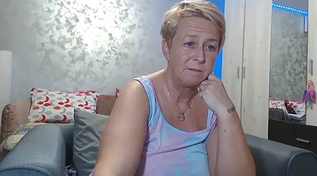 RosesandLillies online show from January 2025 10:07:02 PM