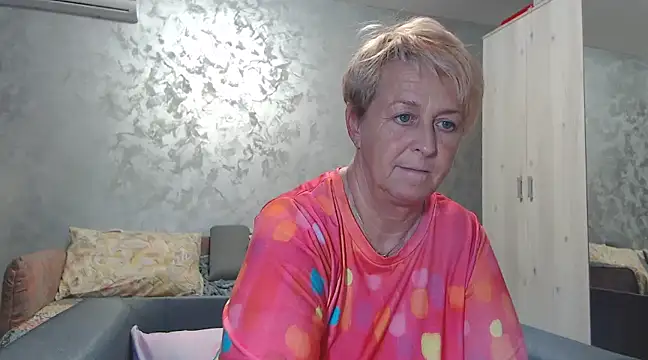 RosesandLillies online show from February 2025 05:48:01 PM