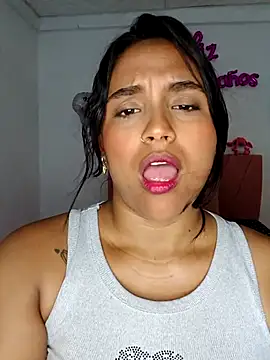 victoria roussee online show from March 2026 07:10:02 PM