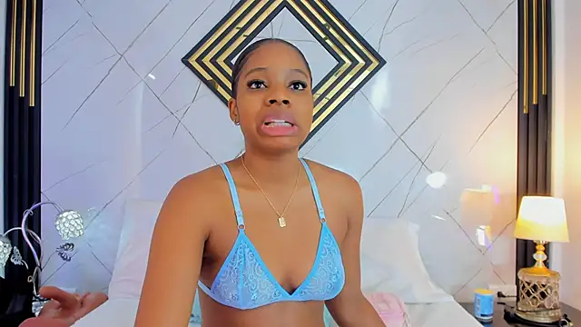 EmilyDiaaz online show from September 2025 12:18:01 PM