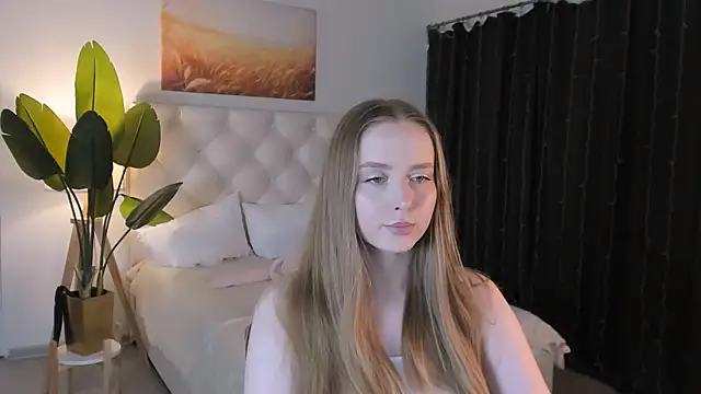Snapshot of JenniferGraces chatting on June 2026 09:03:02 PM JenniferGraces online show from June 2026 09:03:02 PM