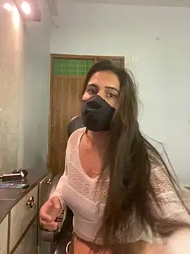 Sexy Madhuri Bhabhi online show from March 2025 06:04:01 AM