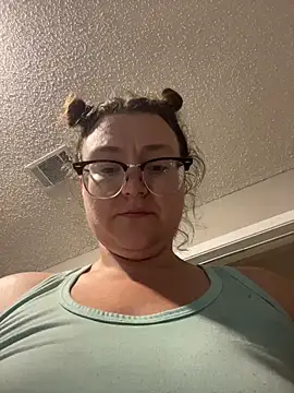 Snapshot of HTXBELLE chatting on June 2026 12:27:02 AM HTXBELLE online show from June 2026 12:27:02 AM