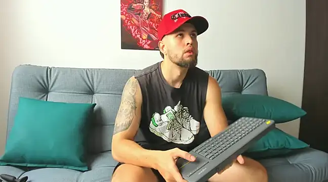 bastianwatson10 online show from March 2025 04:54:01 PM