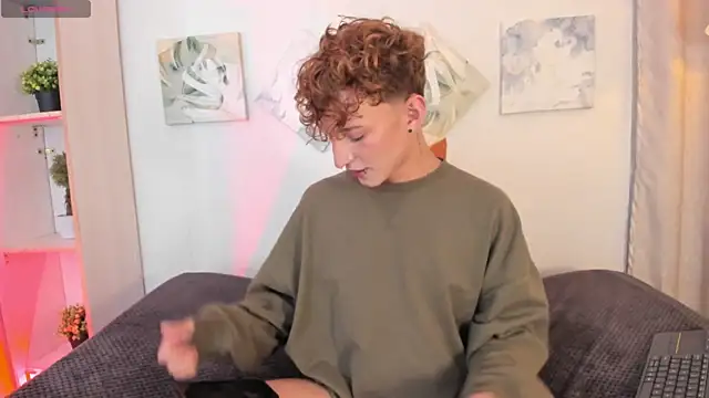 iiangel  online show from November 2025 06:45:02 AM