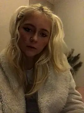 Blondie Sofia Essexbabe online show from October 2025 12:47:01 AM