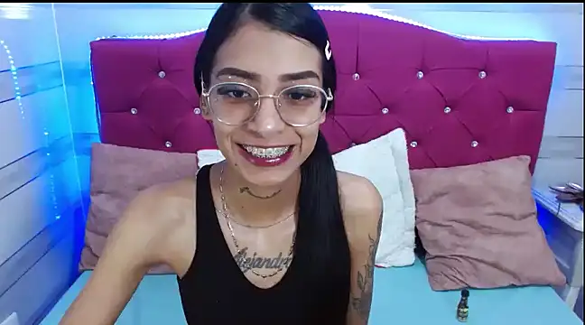 Karla SlutSkinny online show from February 2025 03:48:01 AM