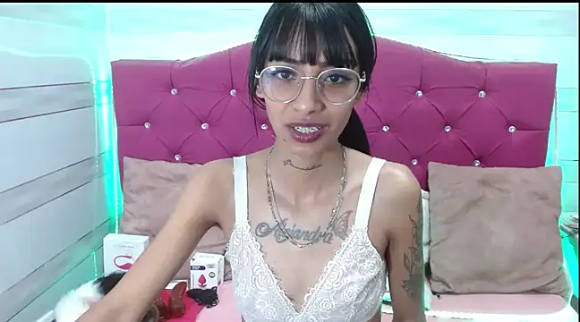 Karla SlutSkinny online show from March 2025 06:29:01 AM