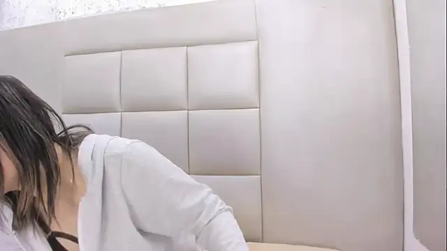 LittleMaria online show from September 2025 01:55:02 PM