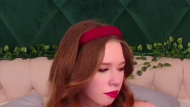 Sierra Fane online show from February 2025 05:06:01 PM