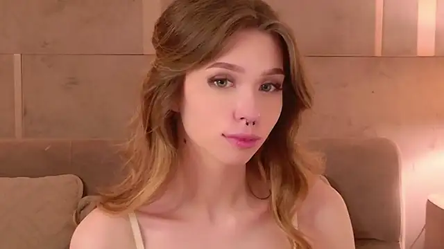 Snapshot of Sierra_Fane chatting on May 2026 10:36:01 AM Sierra Fane online show from May 2026 10:36:01 AM
