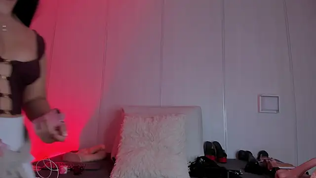 sasha riverss online show from February 2026 07:09:01 PM