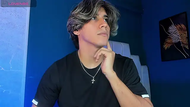 Allex Cano online show from October 2025 02:53:01 AM