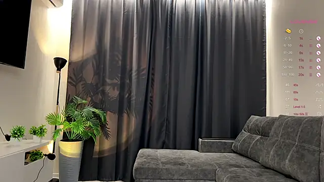 Snapshot of Nerdy_Amy chatting on October 2025 04:08:01 PM Nerdy Amy online show from October 2025 04:08:01 PM