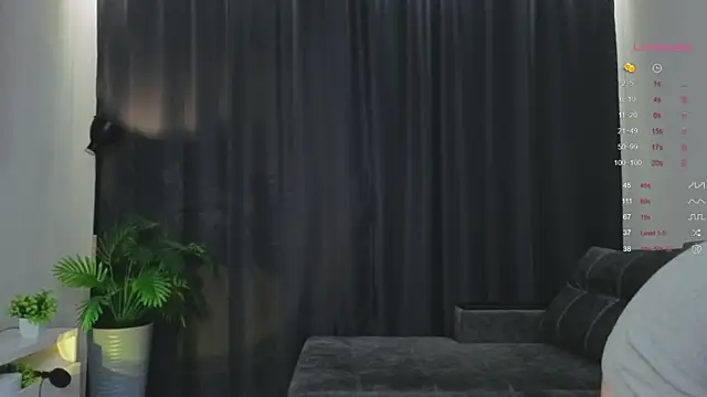 Snapshot of Nerdy_Amy chatting on October 2025 04:20:02 PM Nerdy Amy online show from October 2025 04:20:02 PM