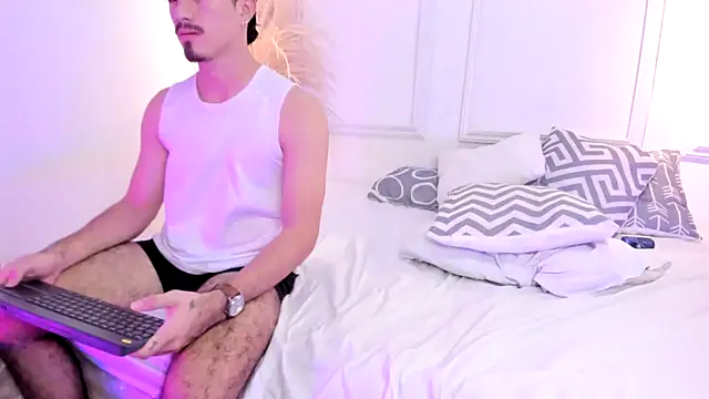 Snapshot of luna_stanford chatting on March 2025 05:13:01 AM luna stanford online show from March 2025 05:13:01 AM