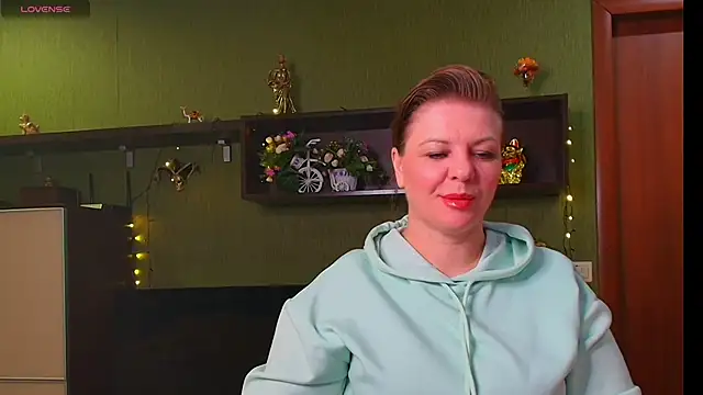 VeronikawGold online show from April 2026 10:32:02 PM