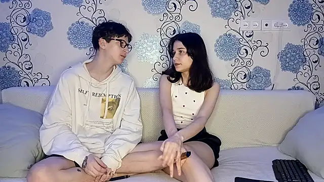 baby lesi online show from December 2025 06:58:02 PM