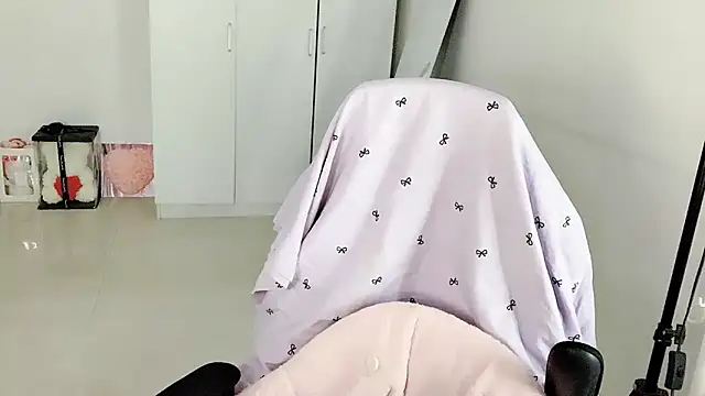 Annnnqi-77 online show from April 2026 07:02:01 AM