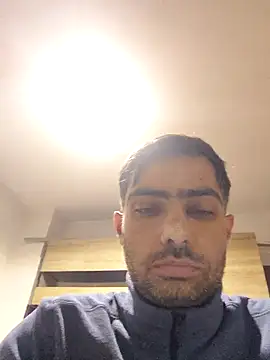 andreiiiii2025 online show from November 2025 09:56:02 AM