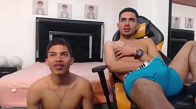 Snapshot of Bayron005 chatting on March 2025 04:07:02 PM Bayron005 online show from March 2025 04:07:02 PM