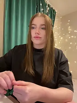 Milana mil online show from February 2025 08:36:01 PM