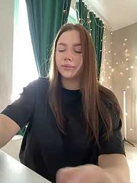 Milana mil online show from February 2025 12:03:02 PM
