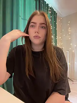 Milana mil online show from February 2025 02:00:01 PM
