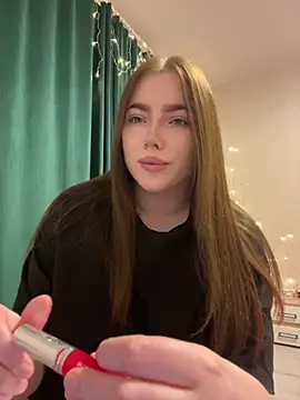 Milana mil online show from February 2025 07:58:01 PM