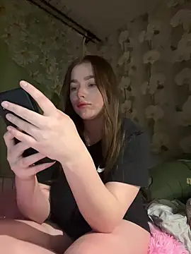 Milana mil online show from March 2025 09:32:02 PM