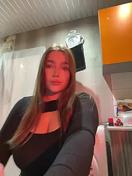 Milana mil online show from March 2025 07:04:01 PM