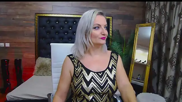 Snapshot of LadyTouch chatting on January 2025 01:29:01 AM LadyTouch online show from January 2025 01:29:01 AM