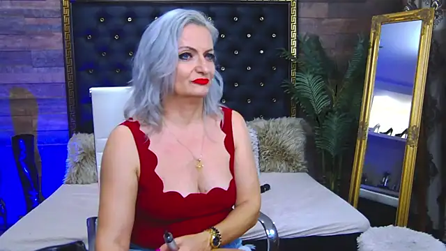 Snapshot of LadyTouch chatting on February 2025 10:45:01 PM LadyTouch online show from February 2025 10:45:01 PM
