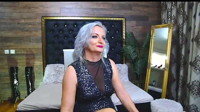 Snapshot of LadyTouch chatting on February 2025 01:03:02 AM LadyTouch online show from February 2025 01:03:02 AM
