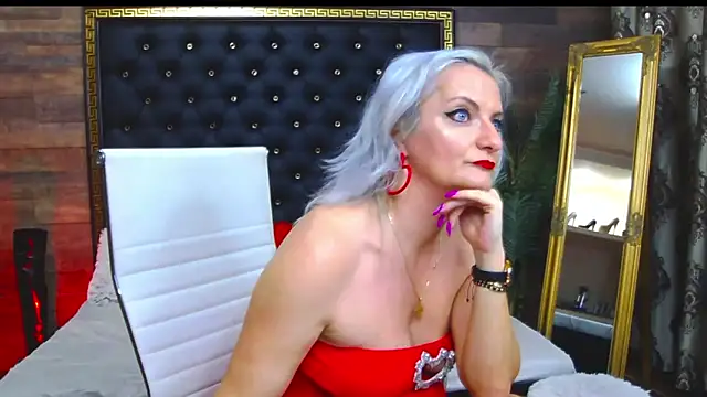 Snapshot of LadyTouch chatting on February 2025 06:41:01 AM LadyTouch online show from February 2025 06:41:01 AM
