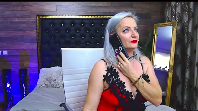 Snapshot of LadyTouch chatting on February 2025 04:25:01 AM LadyTouch online show from February 2025 04:25:01 AM