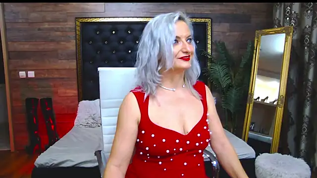 Snapshot of LadyTouch chatting on March 2025 05:20:01 AM LadyTouch online show from March 2025 05:20:01 AM