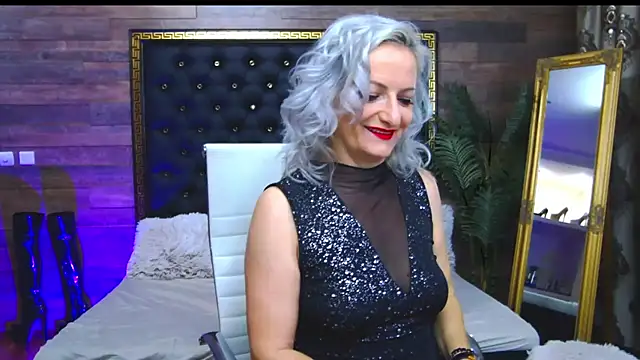 Snapshot of LadyTouch chatting on March 2025 01:15:01 AM LadyTouch online show from March 2025 01:15:01 AM
